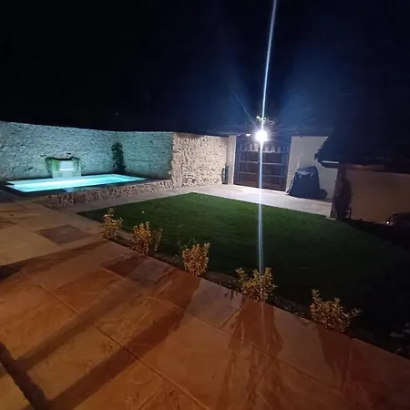 Mirador Del Hito I Y Mirador Del Hito Ii Espinosa de Bricia